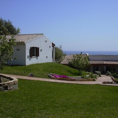 Hotel Lu Baroni Budoni Esterno foto