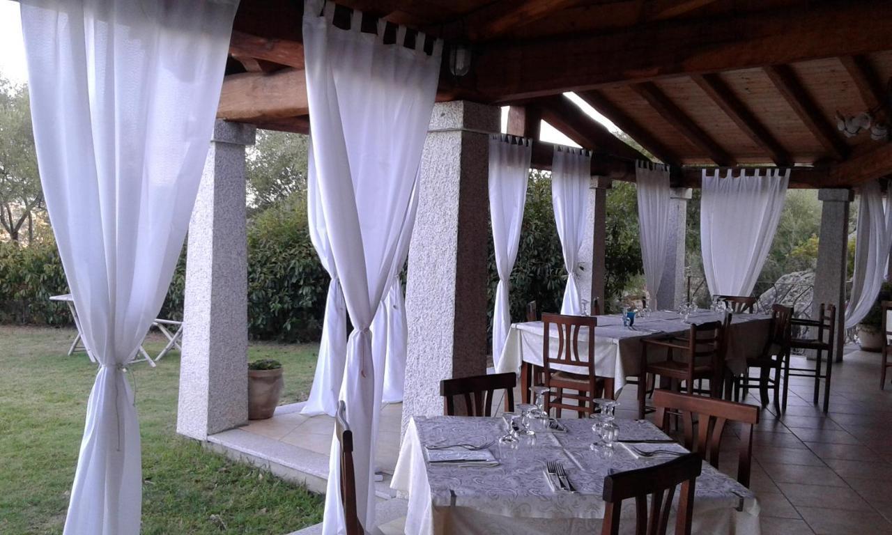 Hotel Lu Baroni Budoni Esterno foto