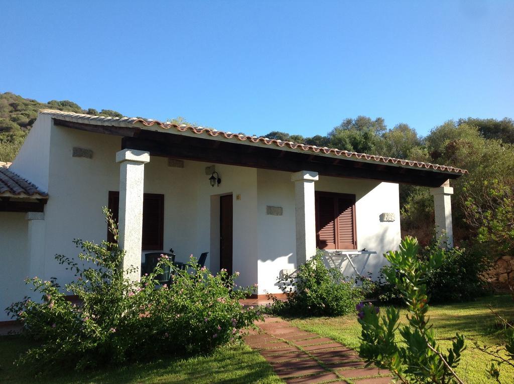 Hotel Lu Baroni Budoni Esterno foto